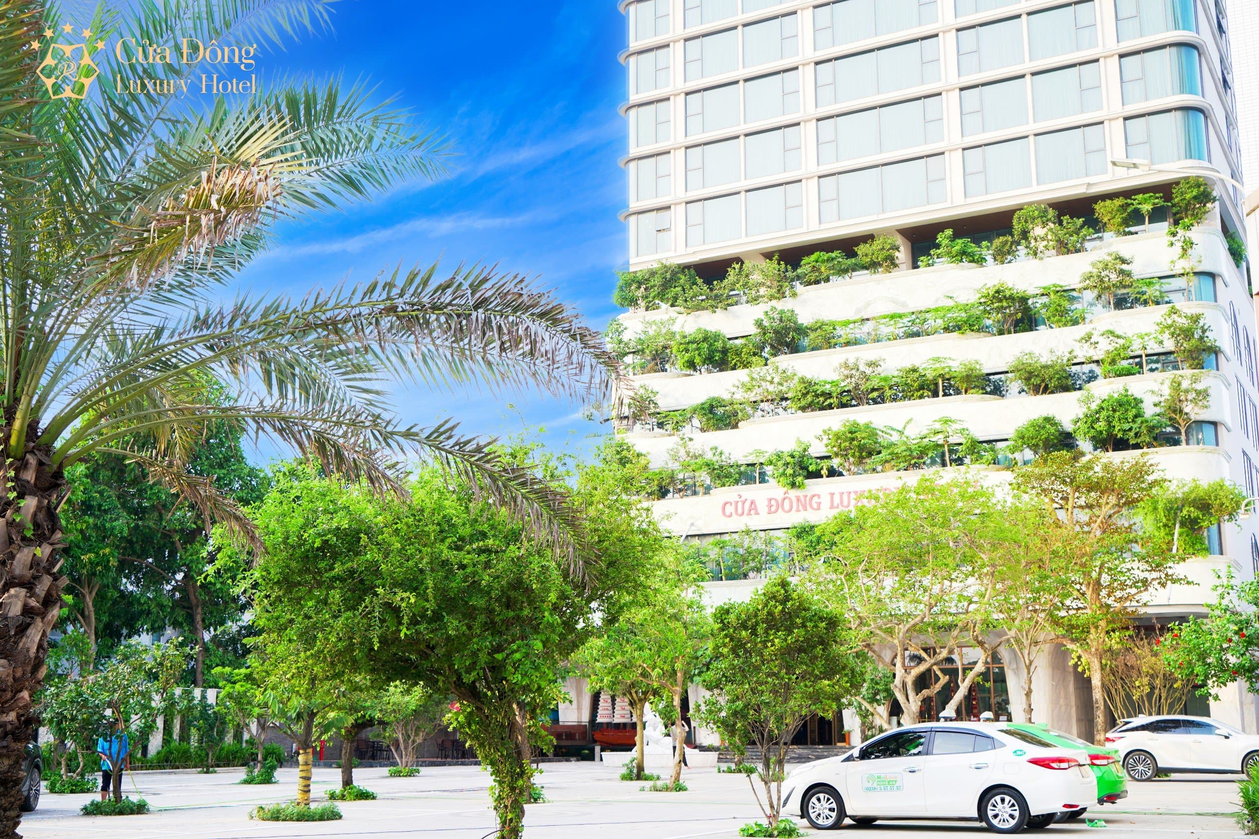 Khách sạn Luxury Cửa Đông